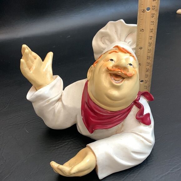 Pampered Italian Chef Wine Bottle Holder Ceramic Bust Red Neck Scarf White Hat - Picture 9 of 14